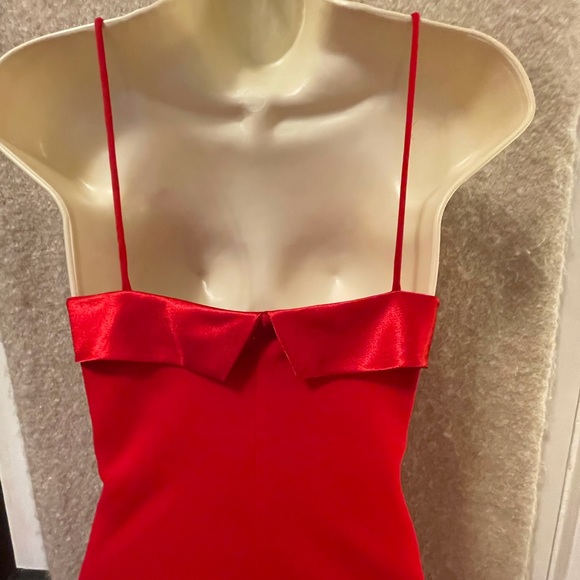 Little Red Dress - Picture 4 of 11